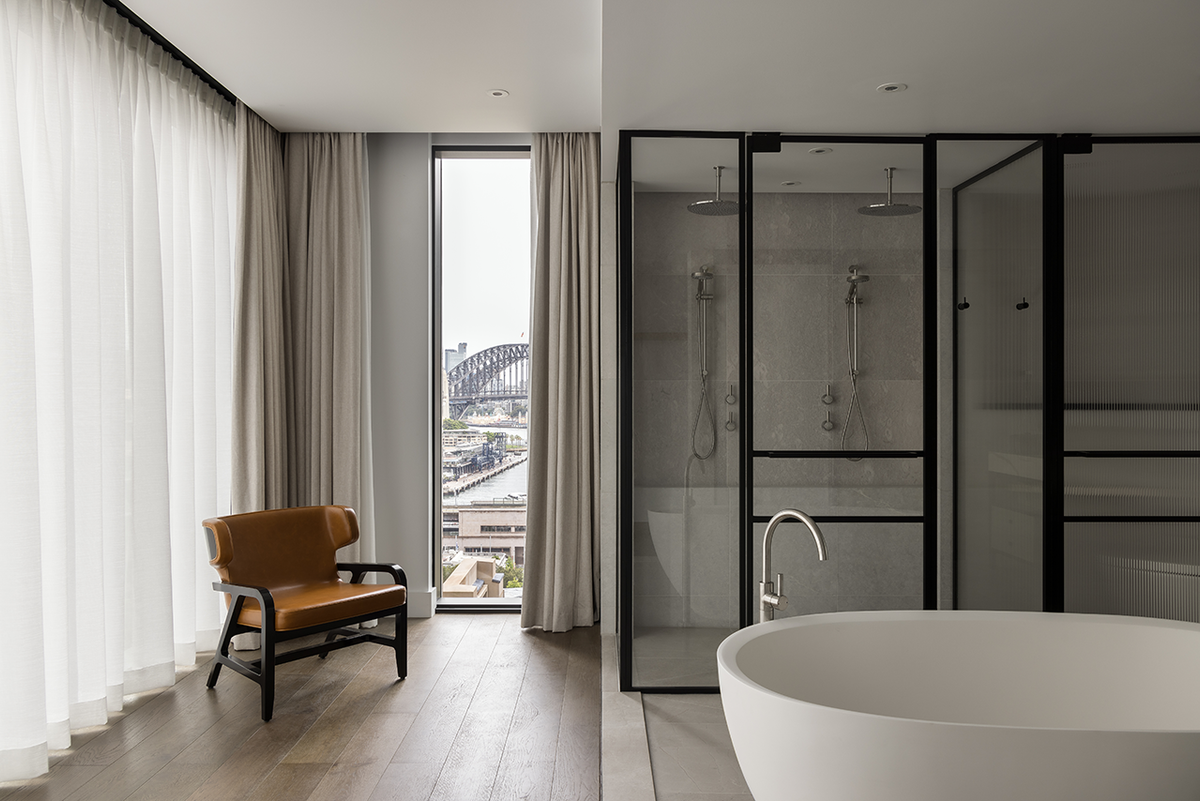 Capella Sydney - Liberty Suite Bathroom