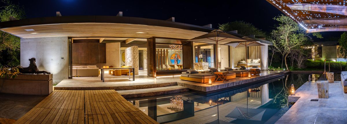 Cheetah Plain exclusive-use villa in South Africa