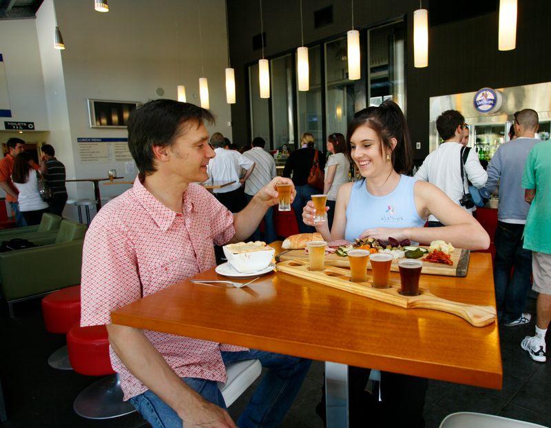 Brewery Cafe | Photo Credit: Hunters Resort