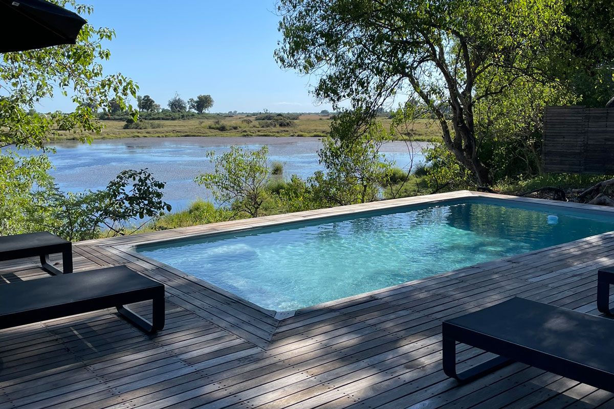 private deck and plunge pool at DumaTau