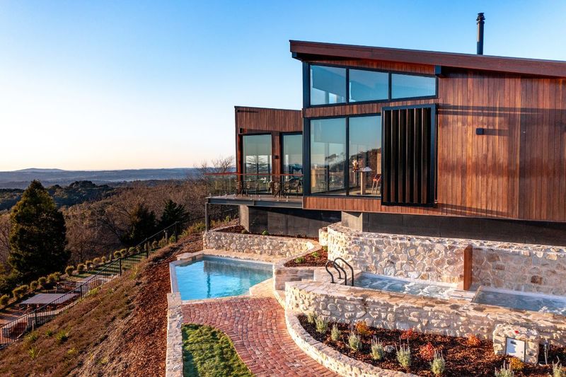 Sequoia Lodge in Adelaide Hills, South Australia