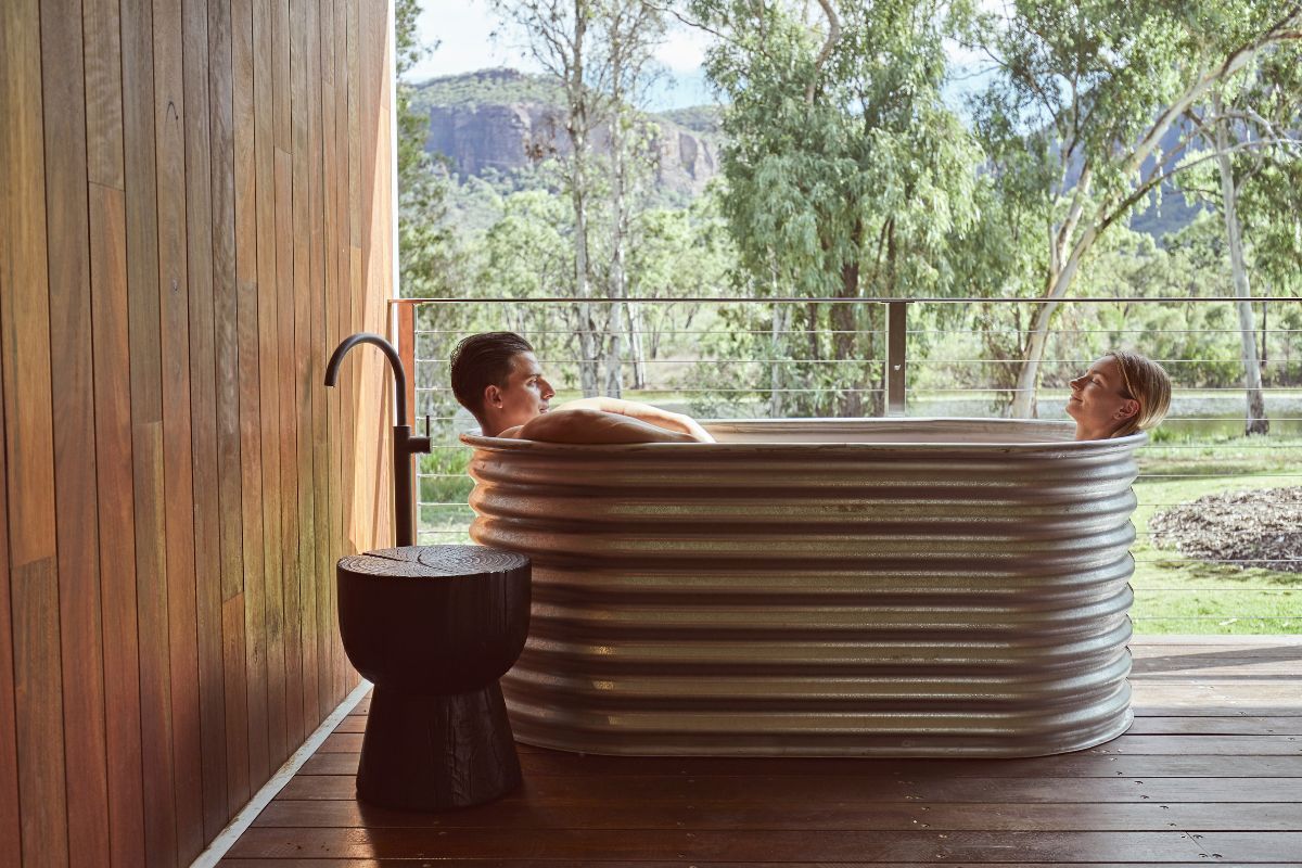 SP AU QLD Mt Mulligan bathtub for Soak in Style: Outdoor Bathtubs Are the Ultimate Luxury Escape