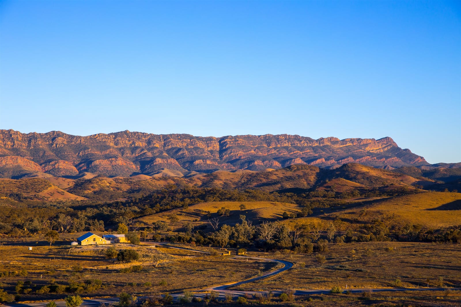 Historic Arkaba woolshed beneath the Flinders Ranges
